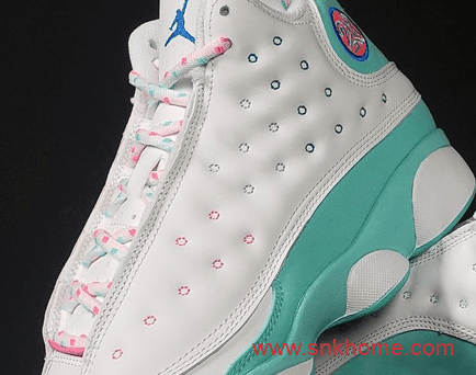 专属女神配色 Air Jordan 13 GS“Aurora Green”  AJ13白绿配色 货号：439358-100 