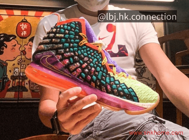 Nike LeBron 17 “What The” 詹姆斯What The十七代实战篮球鞋 货号：CV8079-900