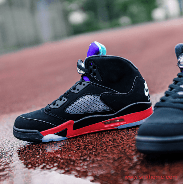 Air Jordan 5 “TOP 3” AJ5经典黑红配色最新球鞋美图来袭 周六正式发售 货号：CZ1786-001