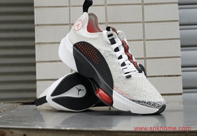 Jordan Brand Jordan Air Zoom Renegade 乔丹气垫编织灰黑红色跑鞋官图曝光 货号：CJ5383-100