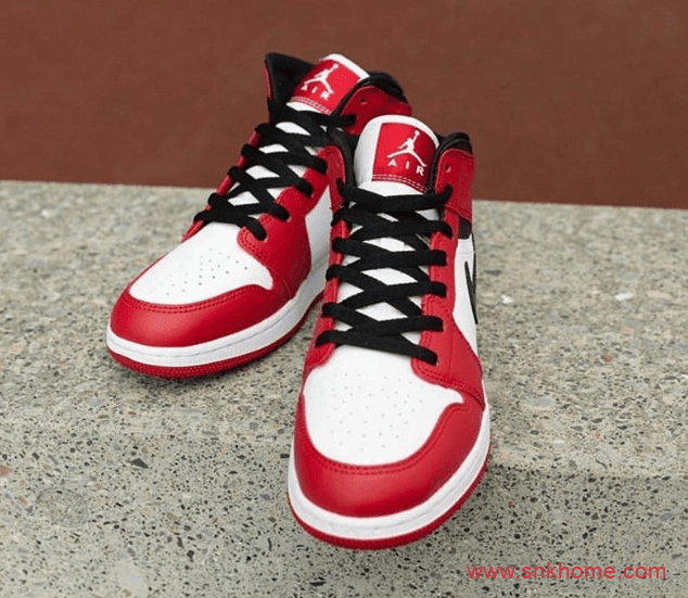 AJ1小芝加哥 AJ1元年白红 Air Jordan 1 Mid GS “Gym Red 白红AJ中帮发售日期 货号：554725-173