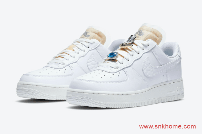 耐克空军宝石装扮 Nike Air Force 1 ’07 LX 空军小白鞋宝石低帮发售日期 货号：CZ8101-100