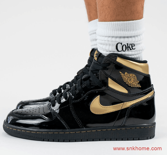 Air Jordan 1 High OG AJ1黑金漆皮上脚图曝光 货号：555088-032