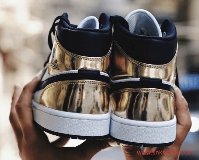 AJ1金角大王白金配色发售 Air Jordan 1 Mid SE Metallic Gold 白金AJ1中帮上脚图 货号：DC1419-700