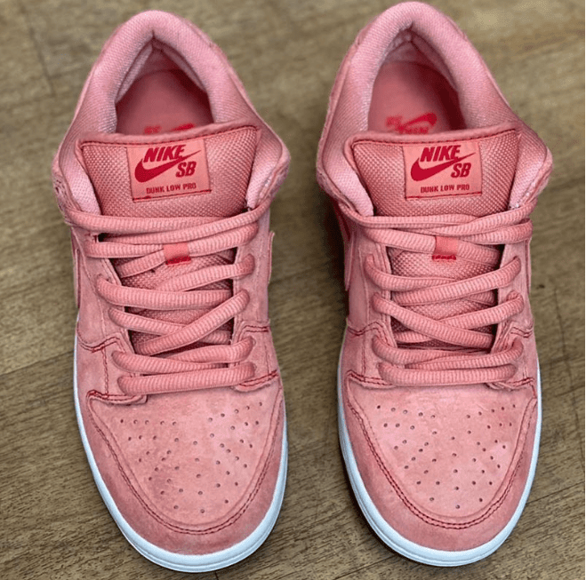 耐克SB Dunk粉色翻毛皮低帮 Nike SB Dunk Low “Pink” 耐克Dunk全新配色实物图曝光 货号：CV1655-600