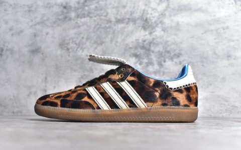 阿迪达斯桑巴豹纹板鞋纯原版本adidas Originals Gazelle阿迪达斯桑巴新配色阿迪达斯正品板鞋货号IE0578