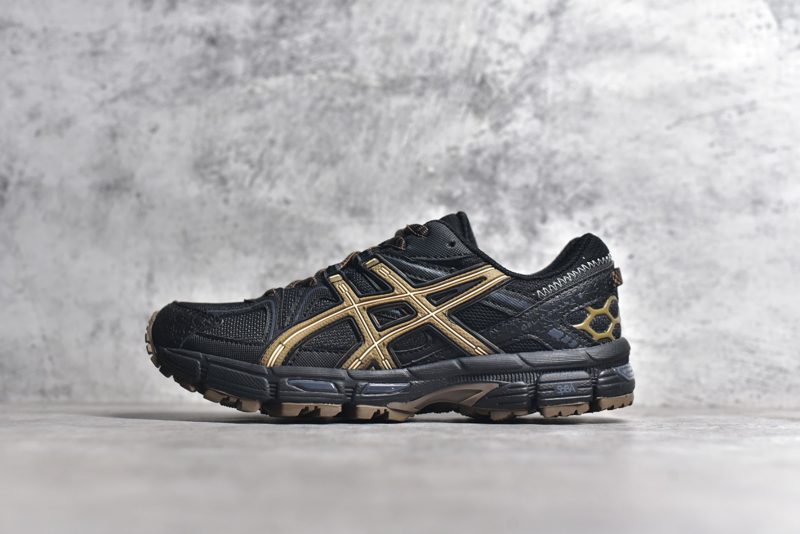 ASICS GEL-KAHANA 8,亚瑟士黑金跑鞋,亚瑟士正品代购