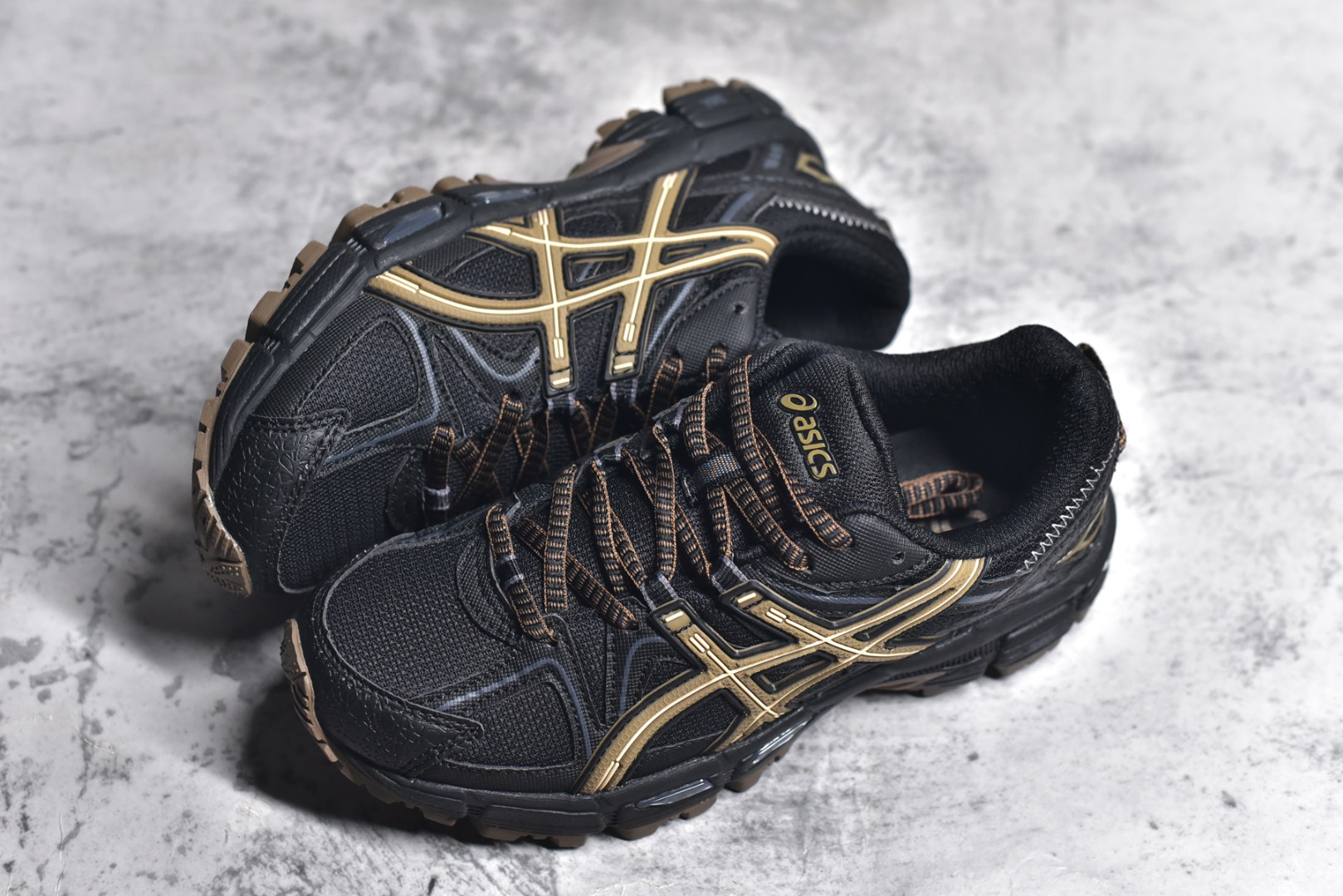 ASICS GEL-KAHANA 8,亚瑟士黑金跑鞋,亚瑟士正品代购