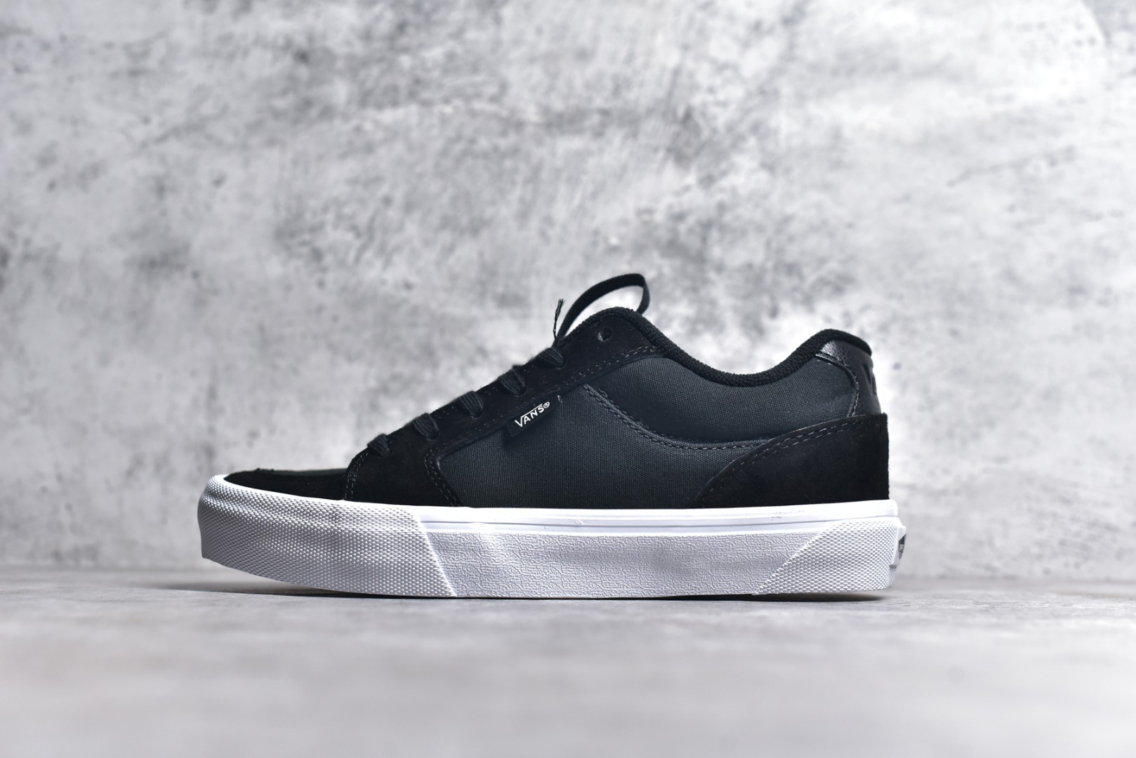 Vans Chukka Push,万斯黑色板鞋,万斯新款黑色