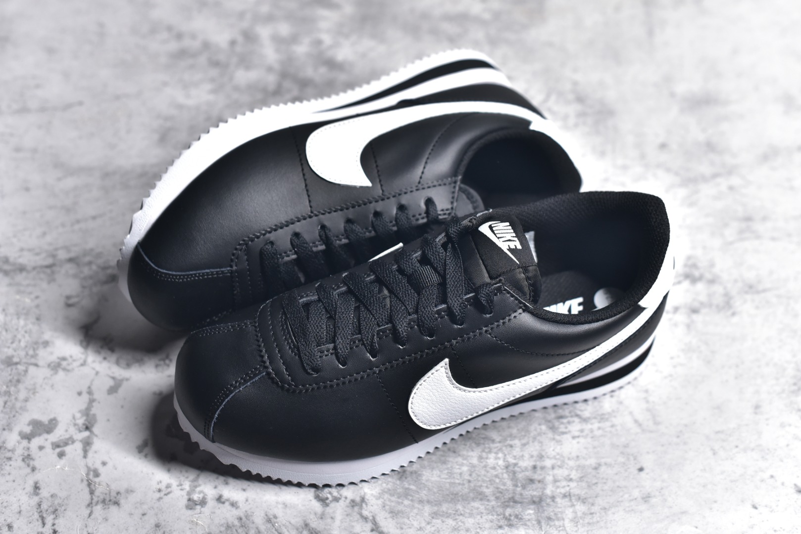 DM4044-001,Nike Classic Cortez Leather,耐克阿甘黑白