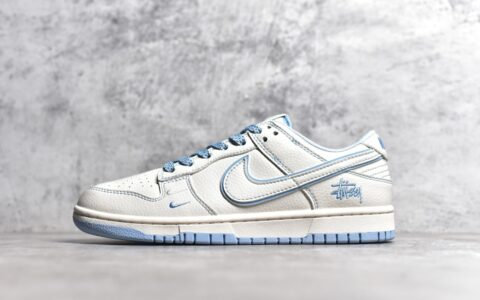 耐克SB Dunk斯图西联名白蓝色低帮Nike SB Dunk Low耐克蓝色板鞋耐克定制款板鞋货号BB1818-101