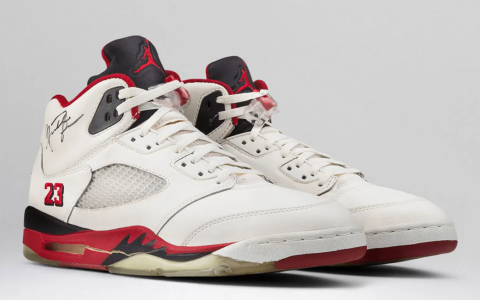 Air Jordan 5 “Fire Red” AJ5白红被列入 Mammoth 2025 年发售计划